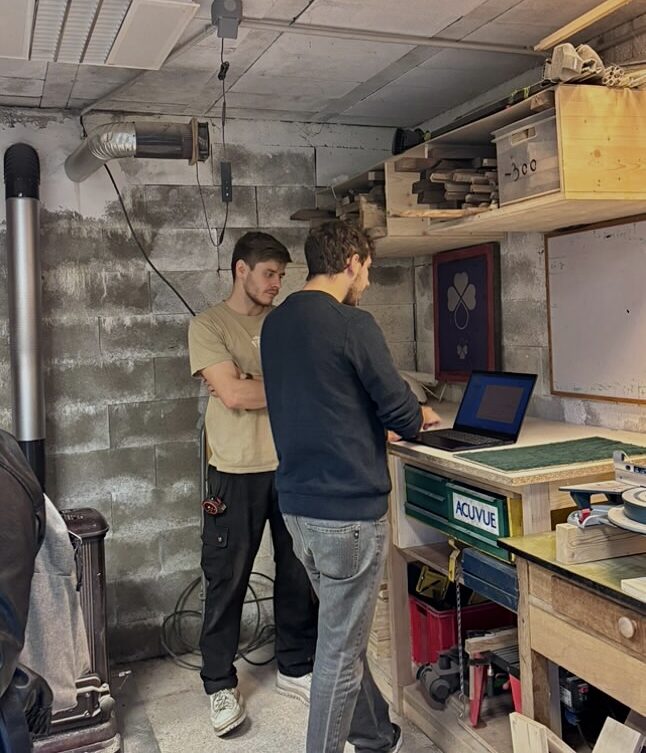 A6C61DDD-D348-43E7-B8B3-166C887FF078